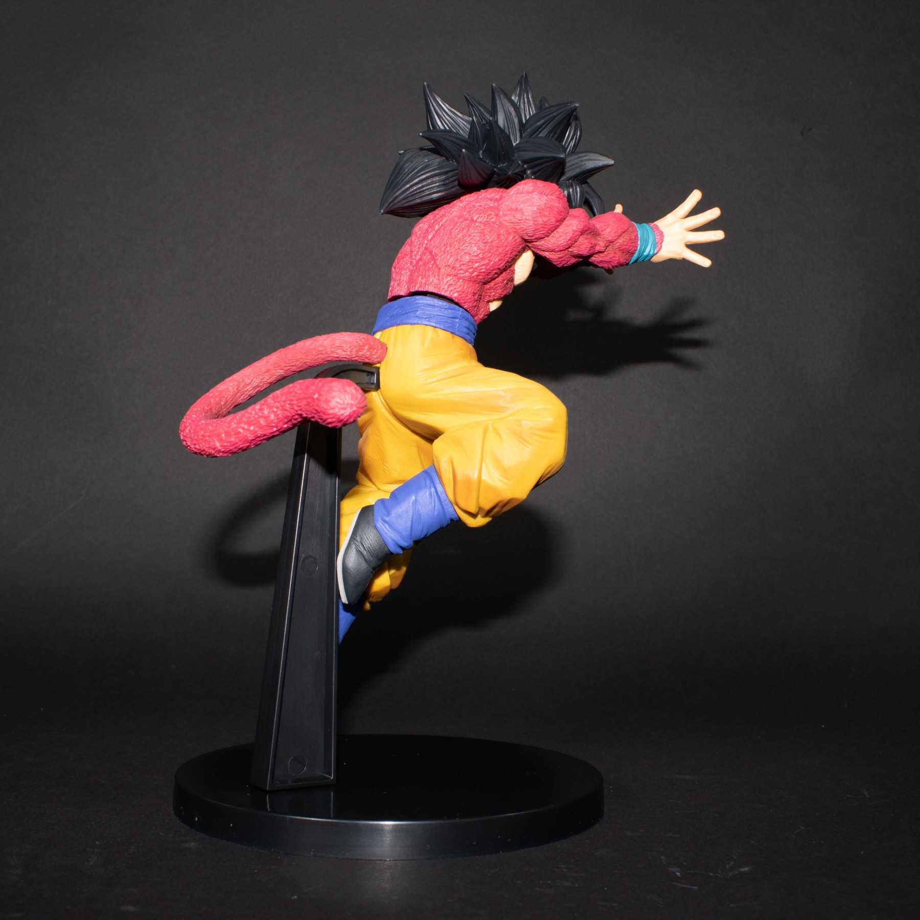 Dragon Ball Super Son Goku FES V15 SS4 Son Goku Figure-xinru