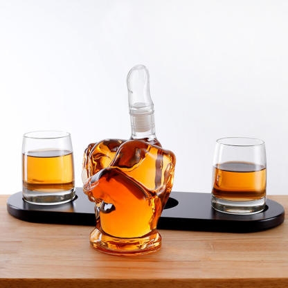 Middle Finger Whiskey Wine Decanter With 2 Glasses Set-xinru