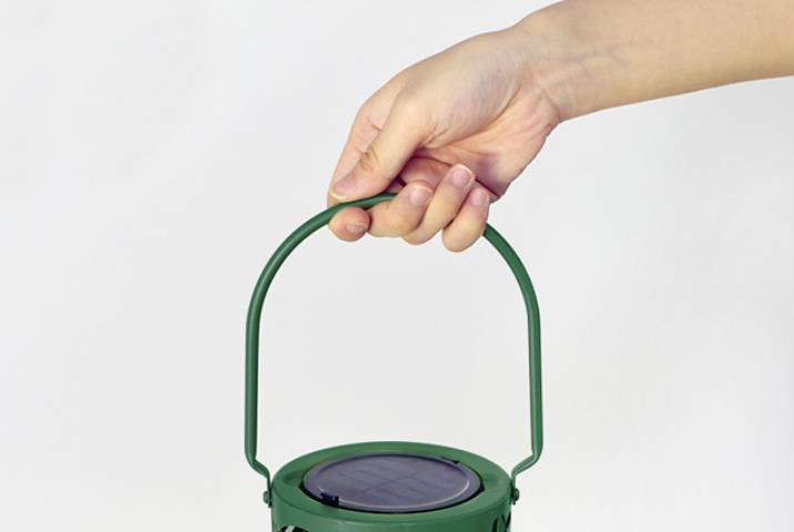 Solar Waterproof Iron Hollow Leaf Design LED Outdoor Decorative Light-xinru