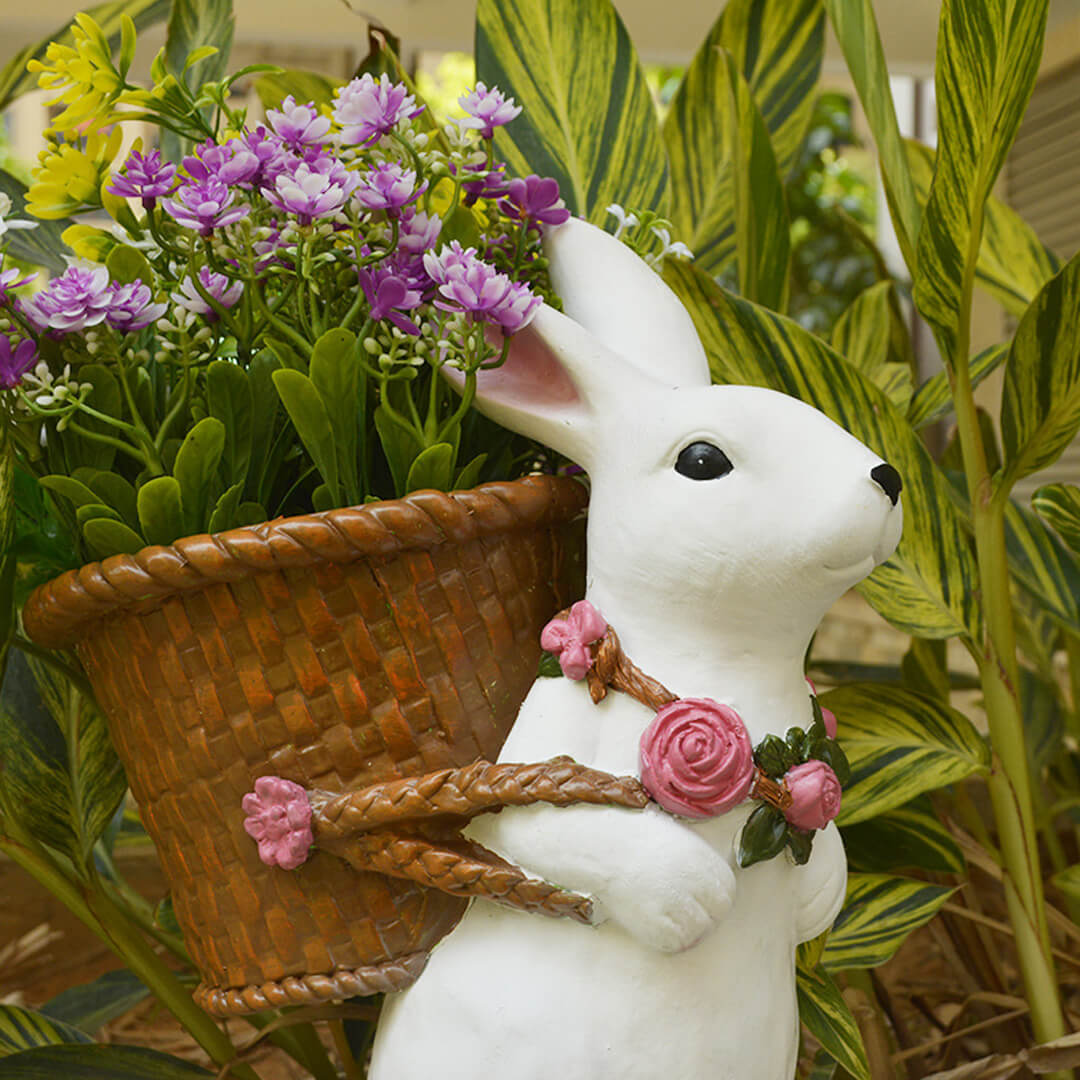 Woven Backet With Cute Rabbit Plastic Sculpture Flower Pot Home Decor-xinru