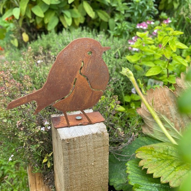 Exterior Rustic Rusty Metal Robin Garden Fence Decorative Sculpture-xinru