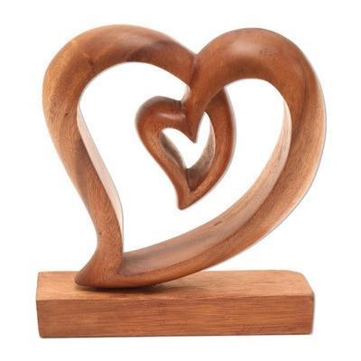 Wooden Heart Ornaments Sculpture Couple Kissing Statue Love Art-xinru