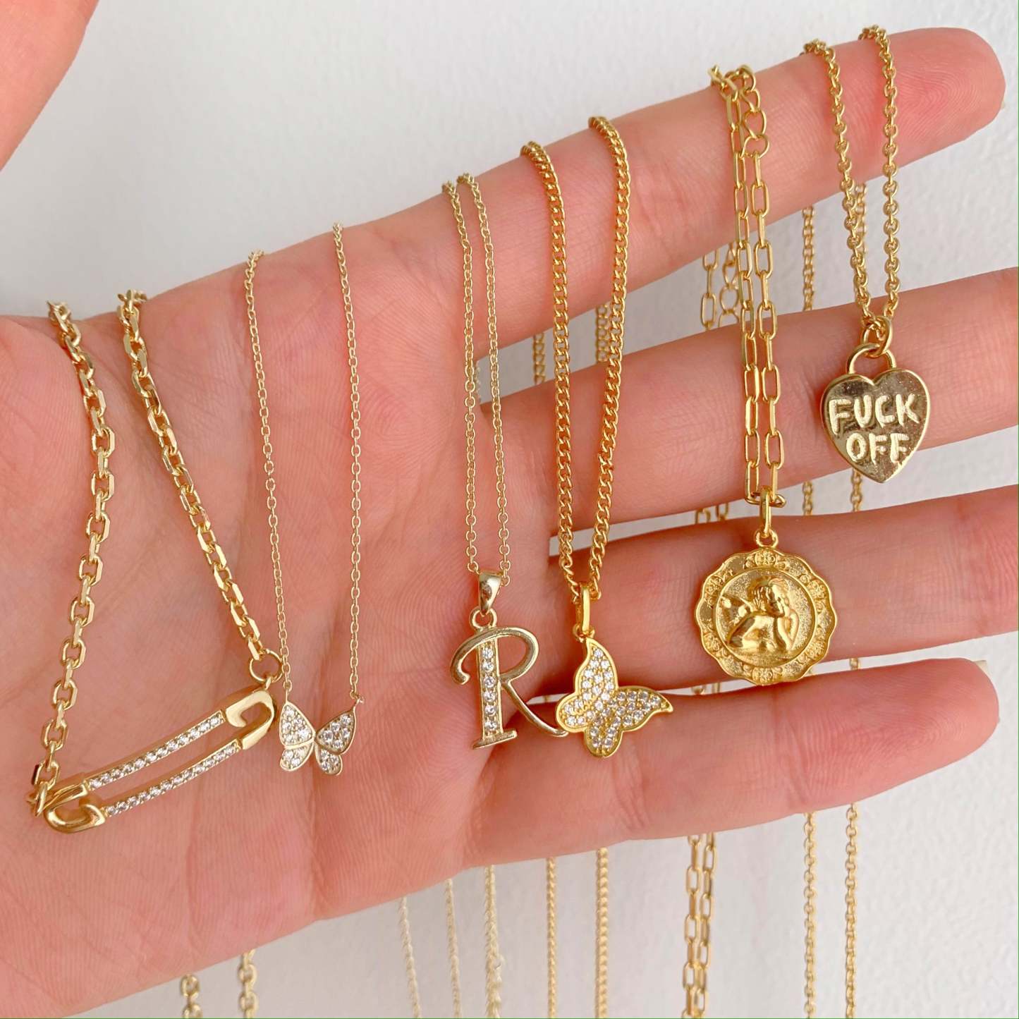 Delicate and Elegant Vintage Gold Pendant Necklace-xinru