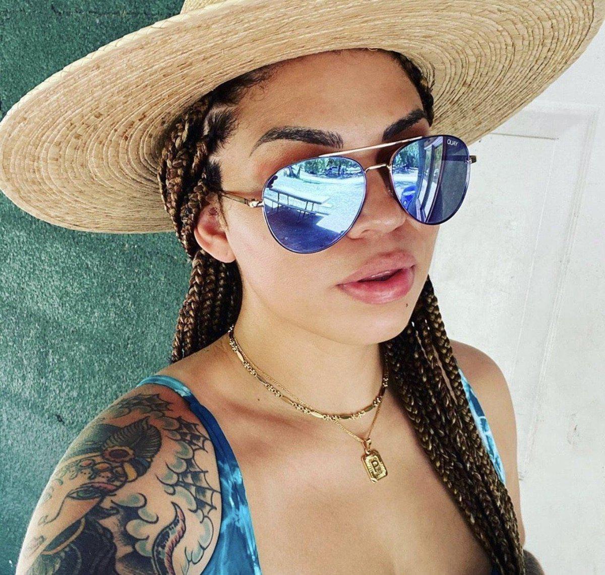 Initial Medallion Letter Gold Pendant Necklace-xinru