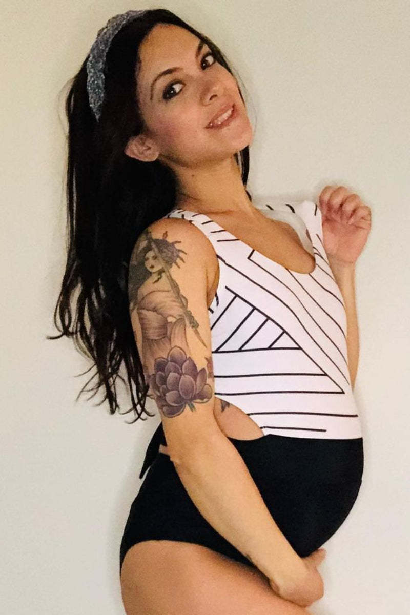 White Striped One-Piece Swimsuit-xinru shop