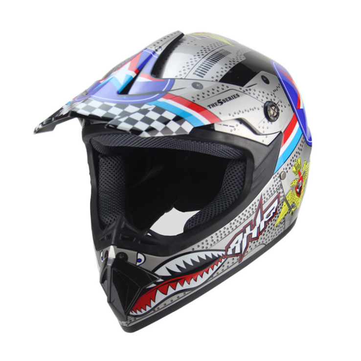 Light off-road beach helmet-xinru shop