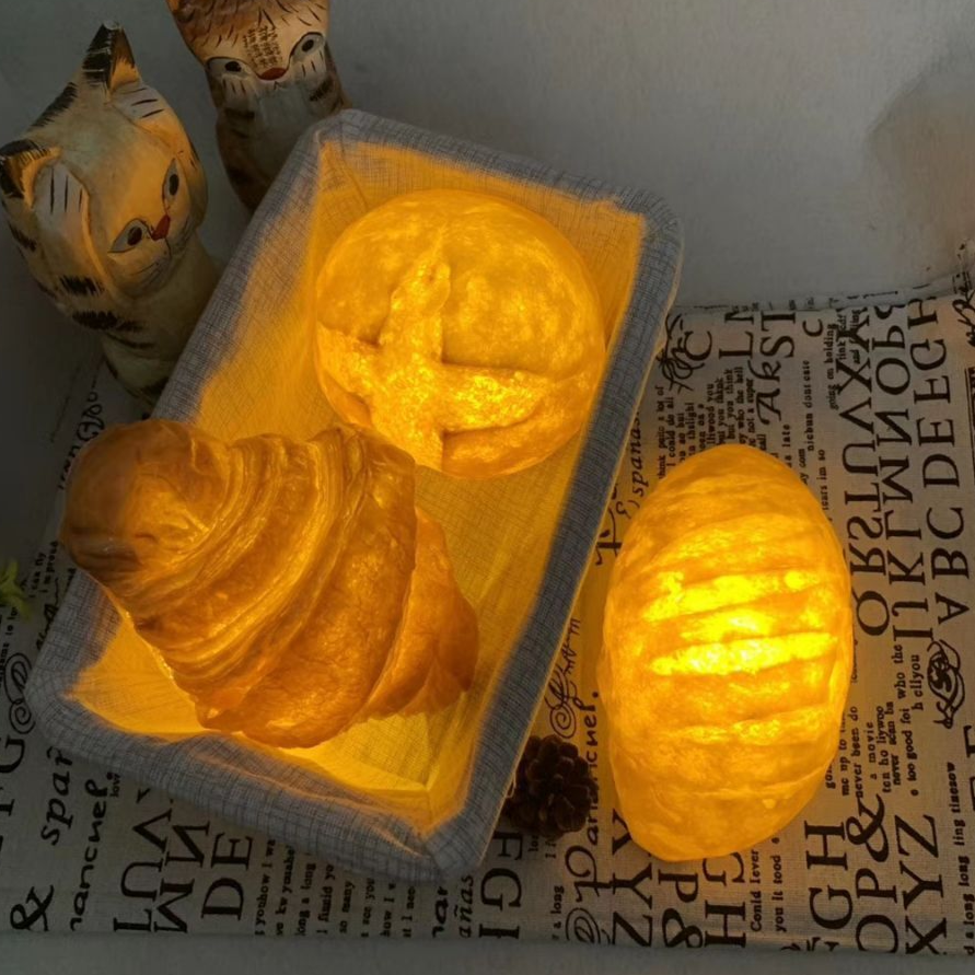 Creative Realistic Bread Shape LED Lamp-xinru