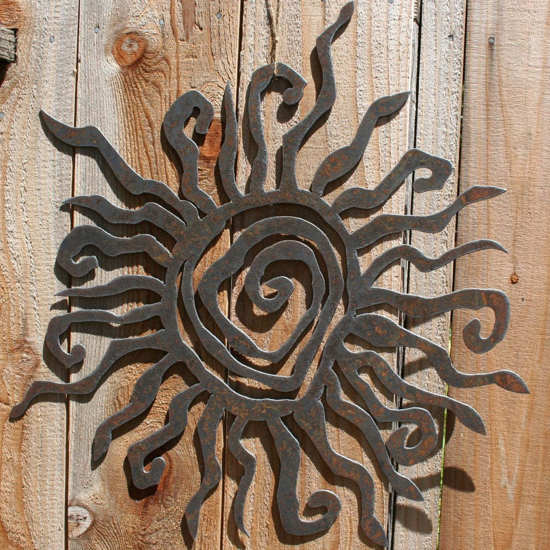 Wrought Iron Metal Sun Decorative Metal Wall Art-xinru