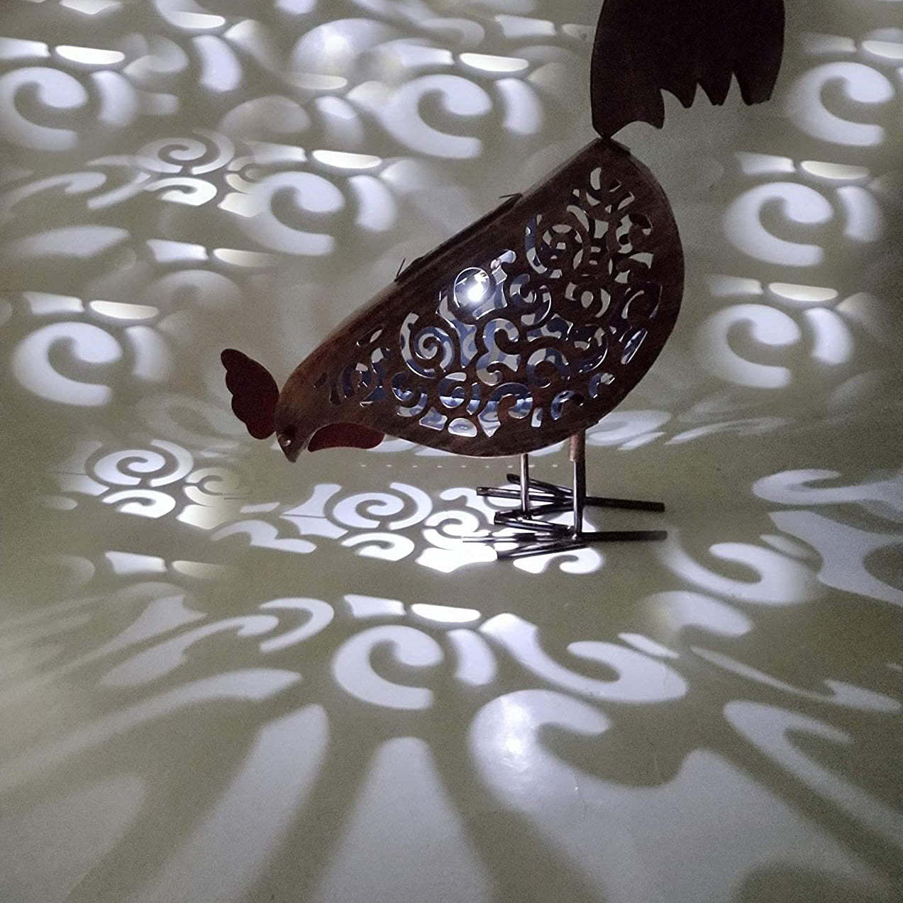 Animal Shaped Garden Decorative Iron Cock Cow LED Solar Light-xinru