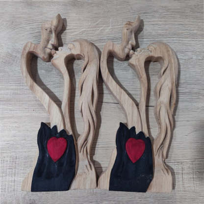 Wooden Love Eternal Romantic Couple Statue-xinru