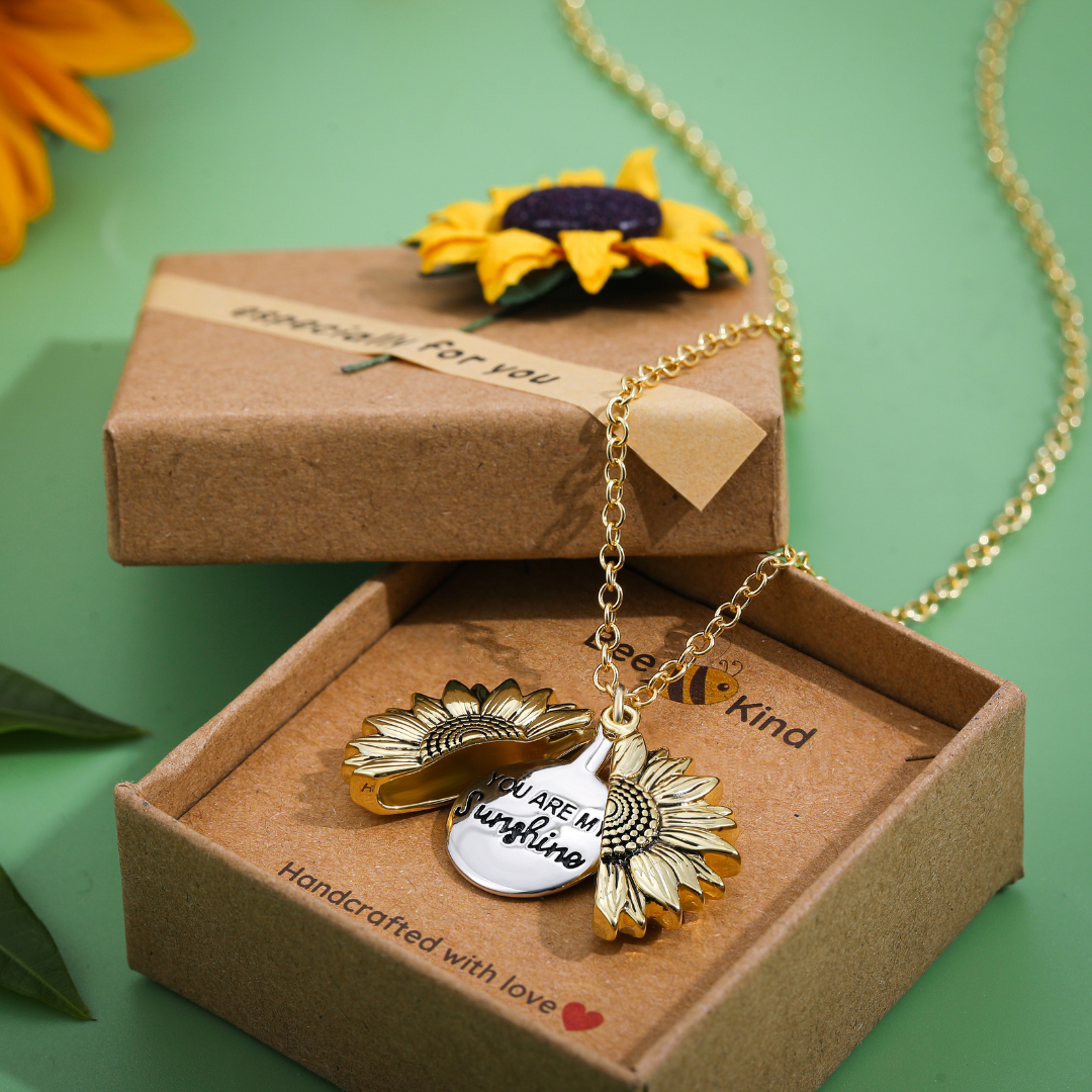 Inspirational Sunflower Carved Locket Necklace-xinru