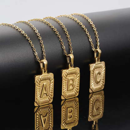 Initial Medallion Letter Gold Pendant Necklace-xinru