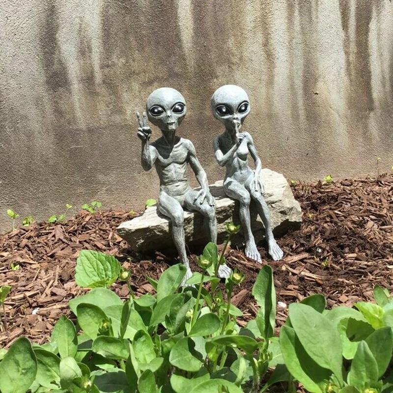 Garden Mini Alien Resin Statue-xinru