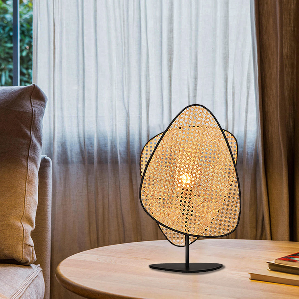 Japanese Style Simple Handmade Rattan Bedside Table Lamp