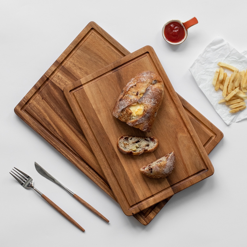 Acacia Cutting Board with Juice Groove