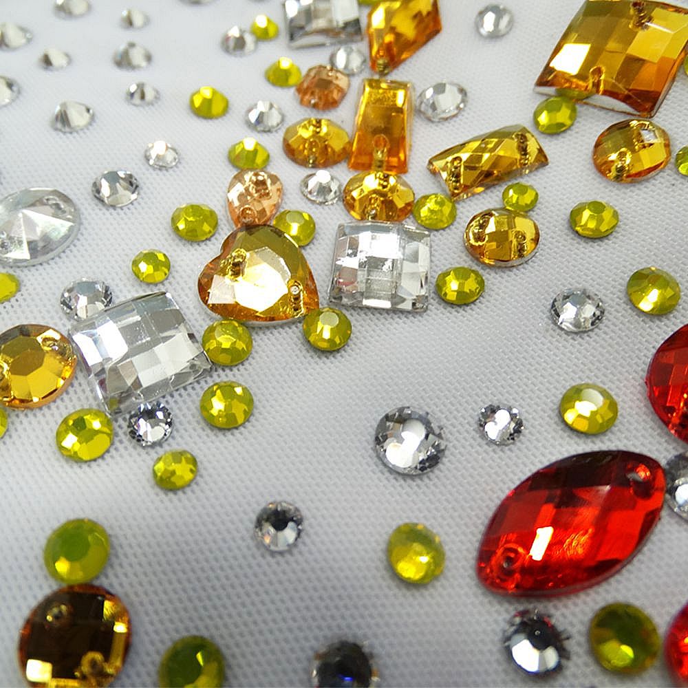 Girls Ice Figure Skating Dress Women's White Gradient Cross Spandex High Elasticity Training Competition Skating Wear Handmade Crystal / Rhinestone Gradient Color Long Sleeve Ice Skating