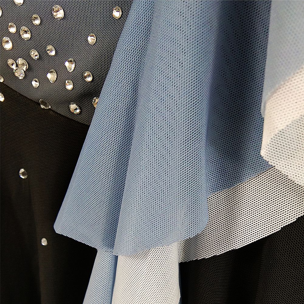 Girls Ice Figure Skating Dress Women's Gray Gradient Spandex High Elasticity Training Competition Skating Wear Handmade Crystal / Rhinestone Gradient Color Long Sleeve Ice Skating