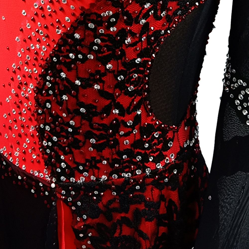 Ice Figure Skating Dress Women's Girls' Black Lace Quality Crystals High Elasticity Training Competition Skating Wear Solid Colored Classic / Rhinestone / Kids Performance Wear