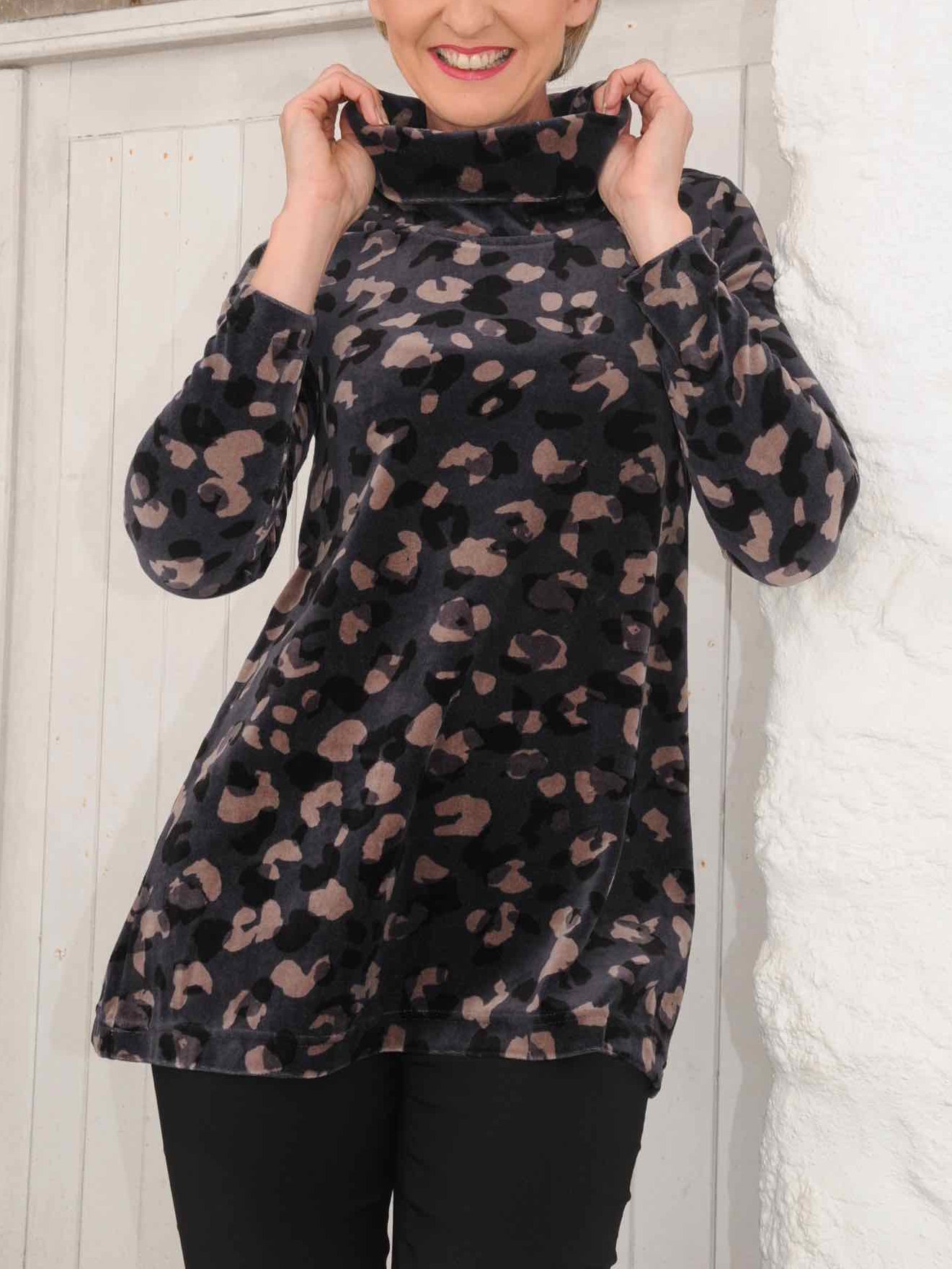 Charcoal Pattern Top