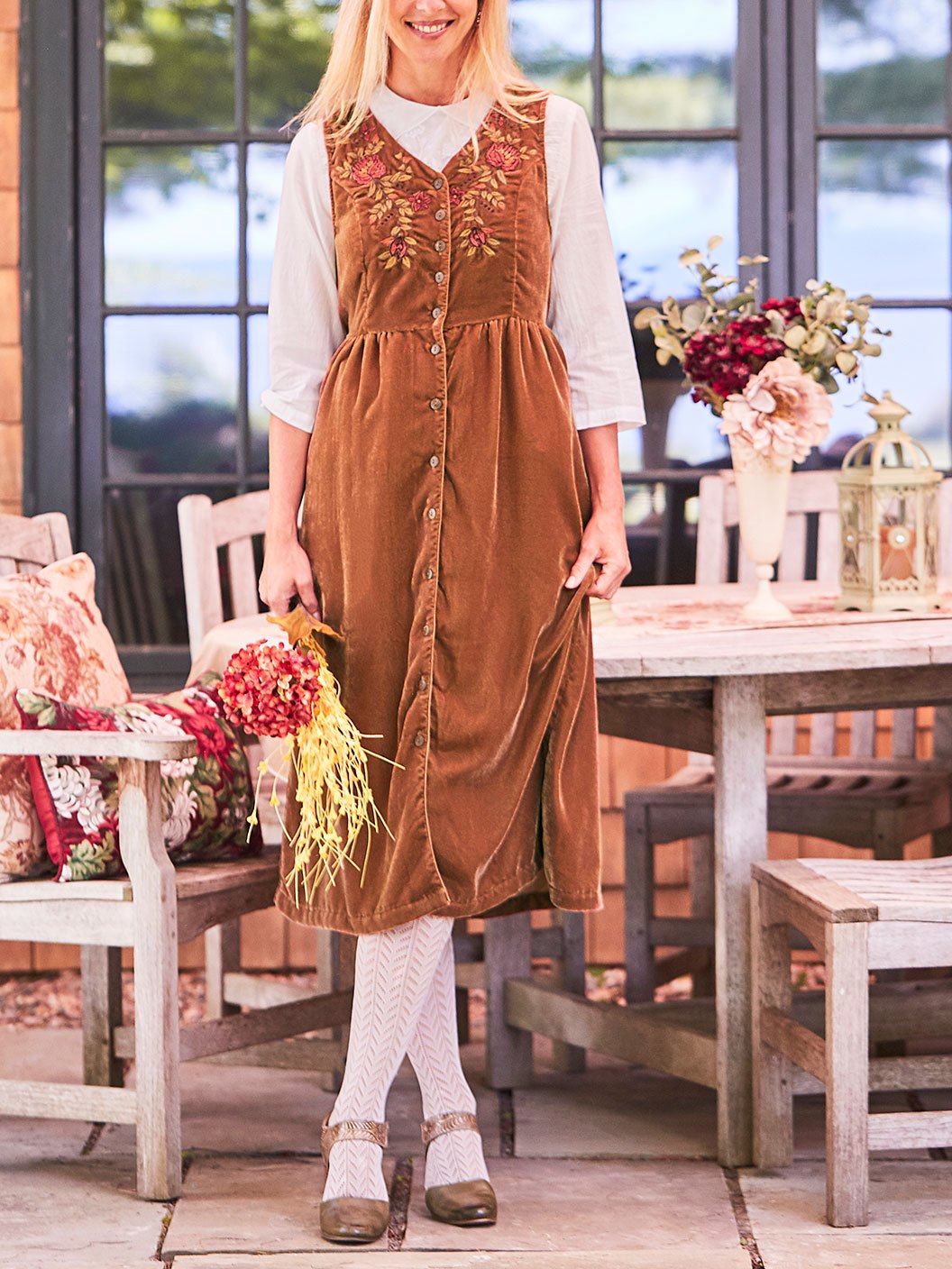 Rural Style Embroidery Sling Velvet Dress With Single-breasted