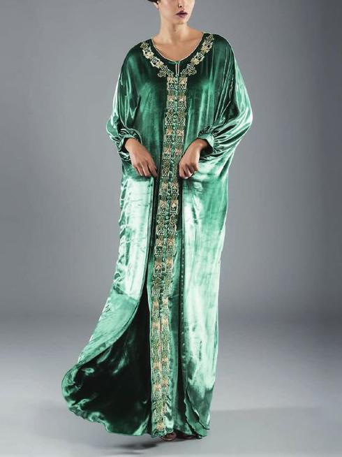 Elegant Palace Style Embroidery Split Velvet Dress