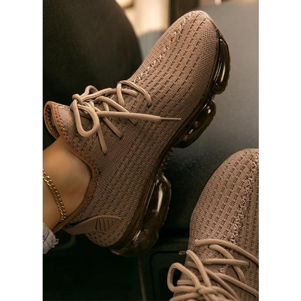 pointed toe trainers