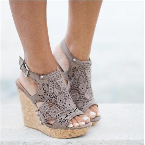 Cosylands Candace Taupe Wedges