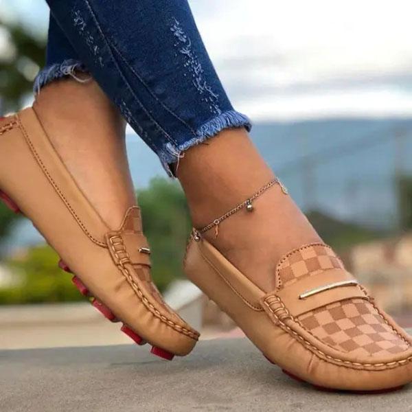 Cosypairs Women Faux Leather Lace-Up Loafers