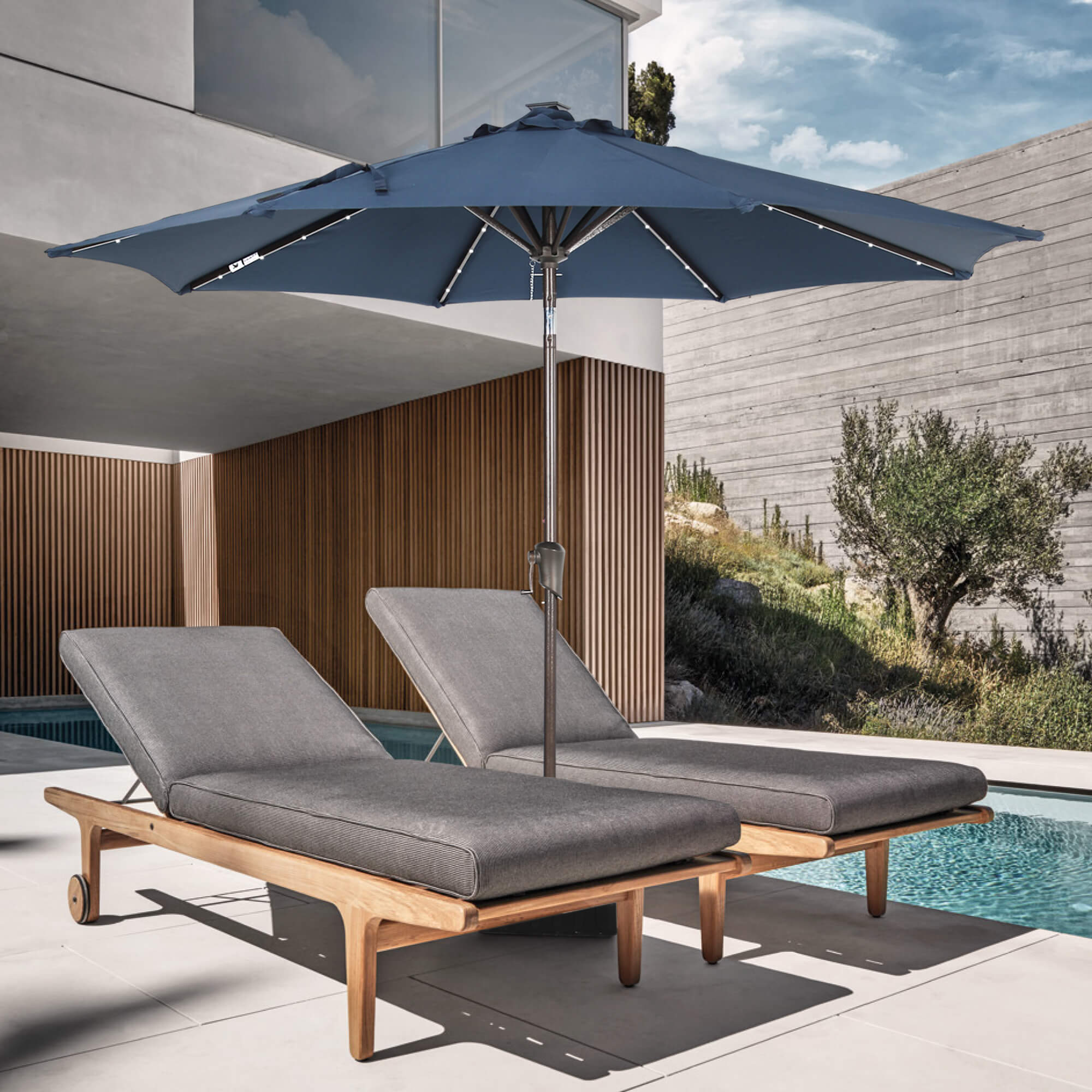 9ft Patio Umbrella with LED Lights Polyester Umbrella with Tilt and Crank, 5 Colors | Orange-Casual