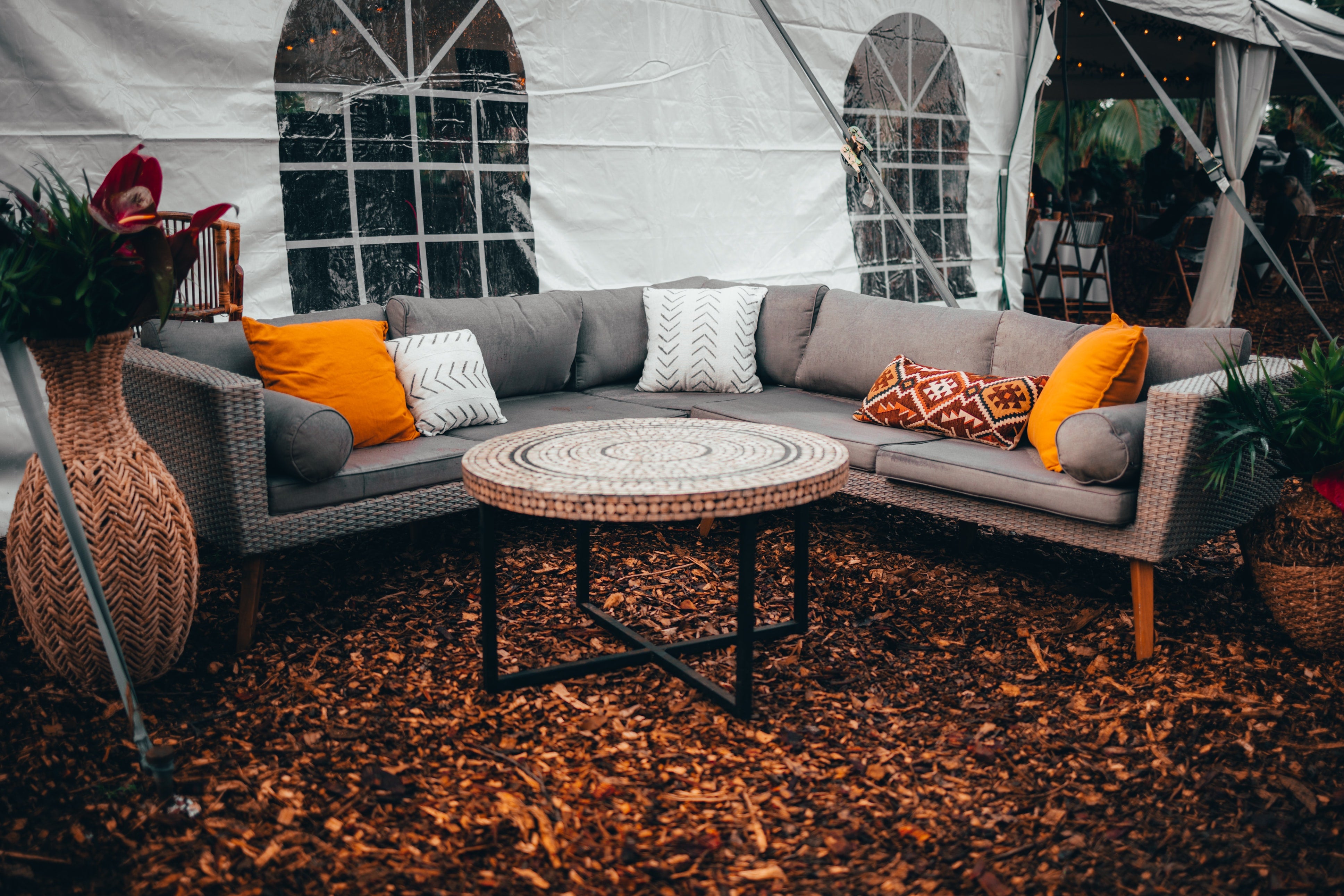 3 Tips To Style Your Outdoor Space to The Fall Vibes | Orange-Casual