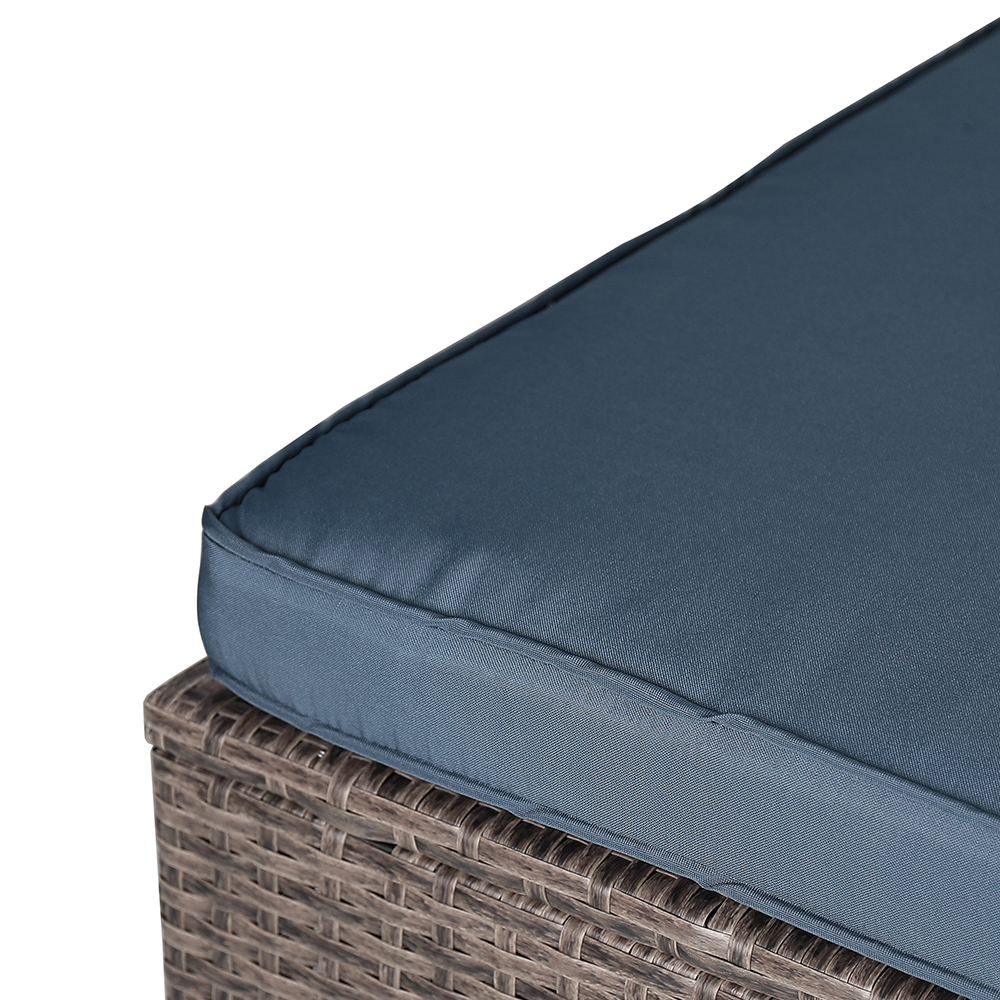 Chaise lounge detailed information