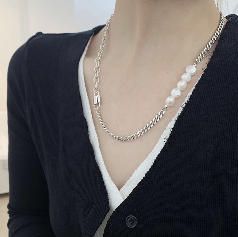 Baroco Style Chunky Chain Splicing Locker Head & Pearl Necklace