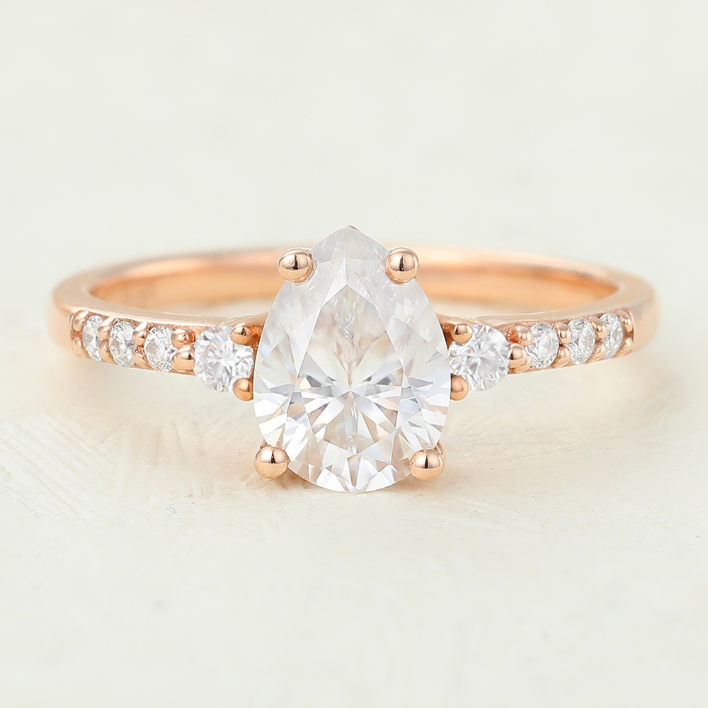 Juyoyo Pear shaped Moissanite Rose gold Engagement Ring