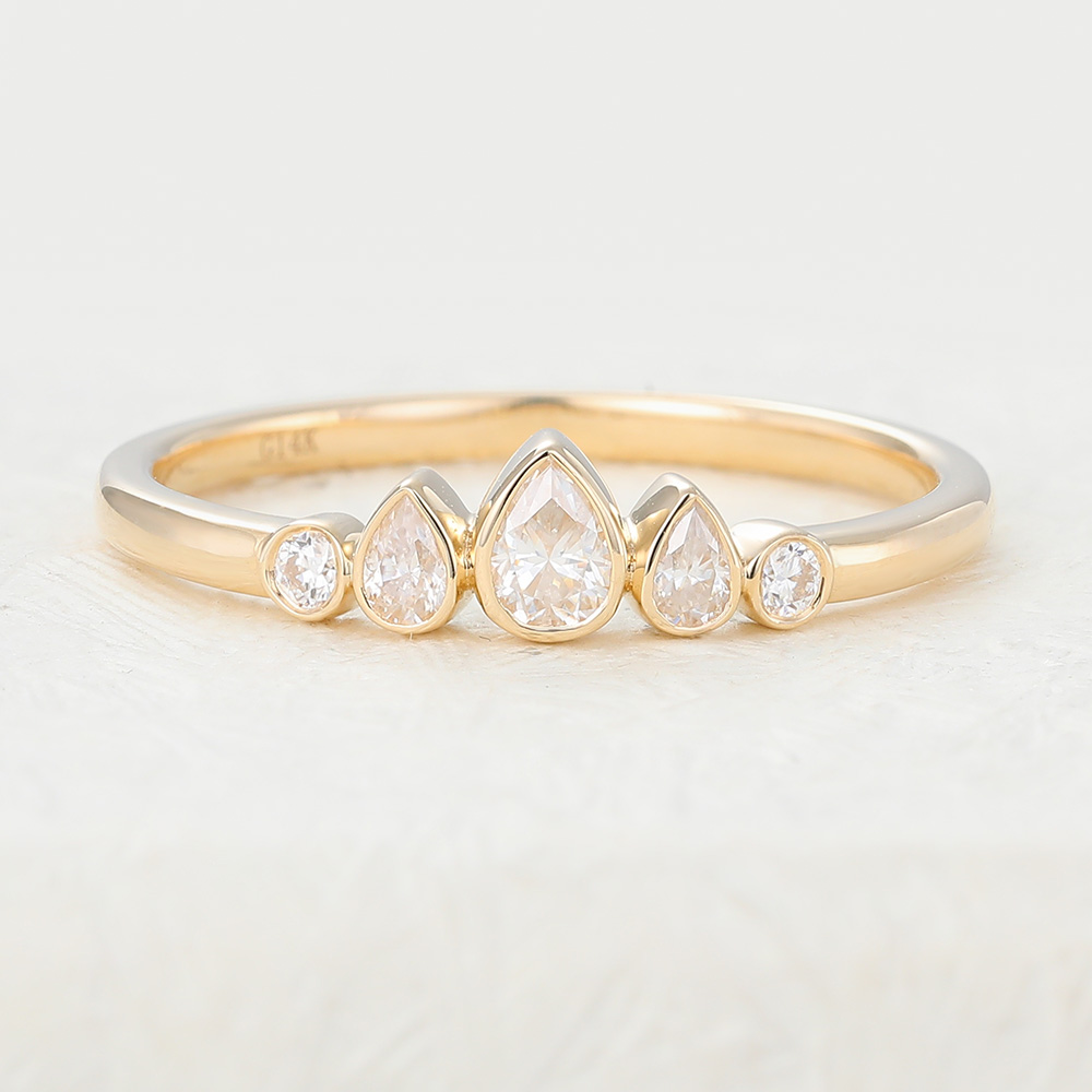 Juyoyo Pear shaped Moissanite Yellow Gold Bezel Wedding Ring