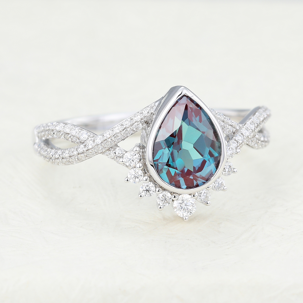 Alexandrite pear shaped on sale ring