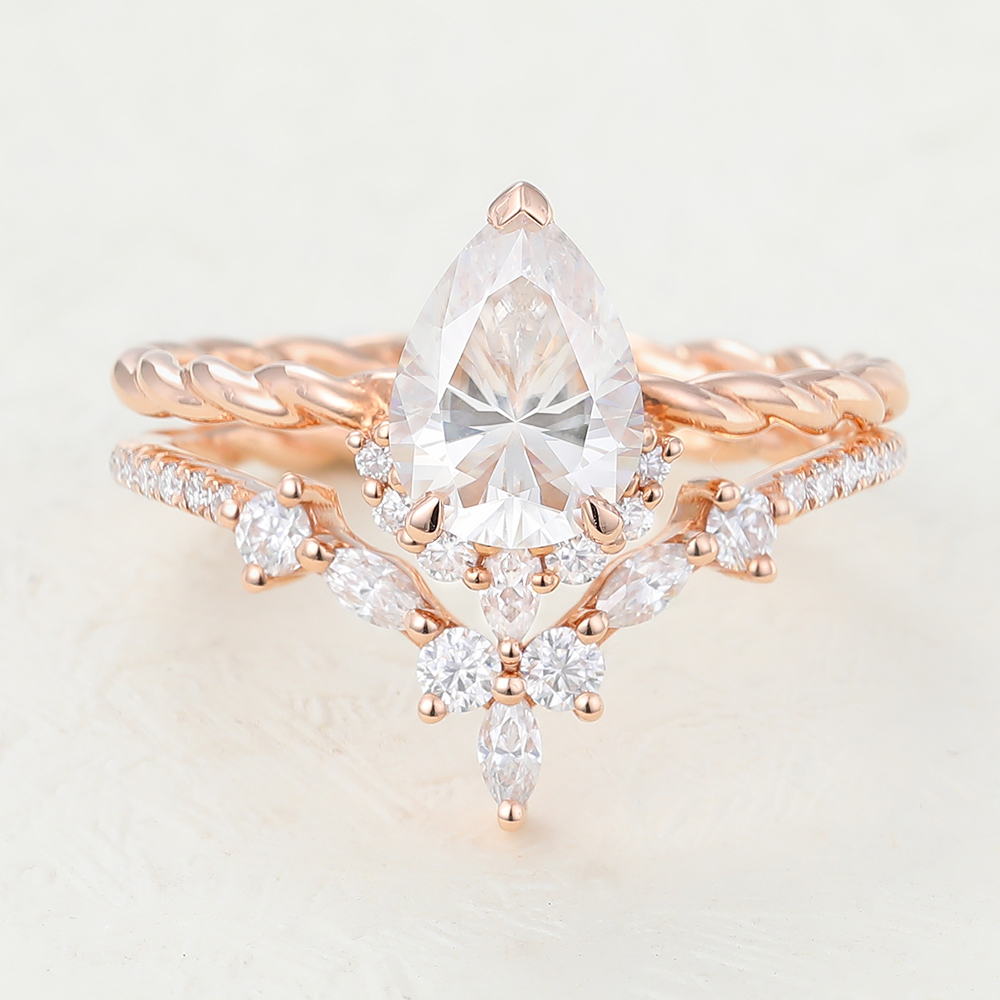 Juyoyo pear shaped moissanite bridal ring set