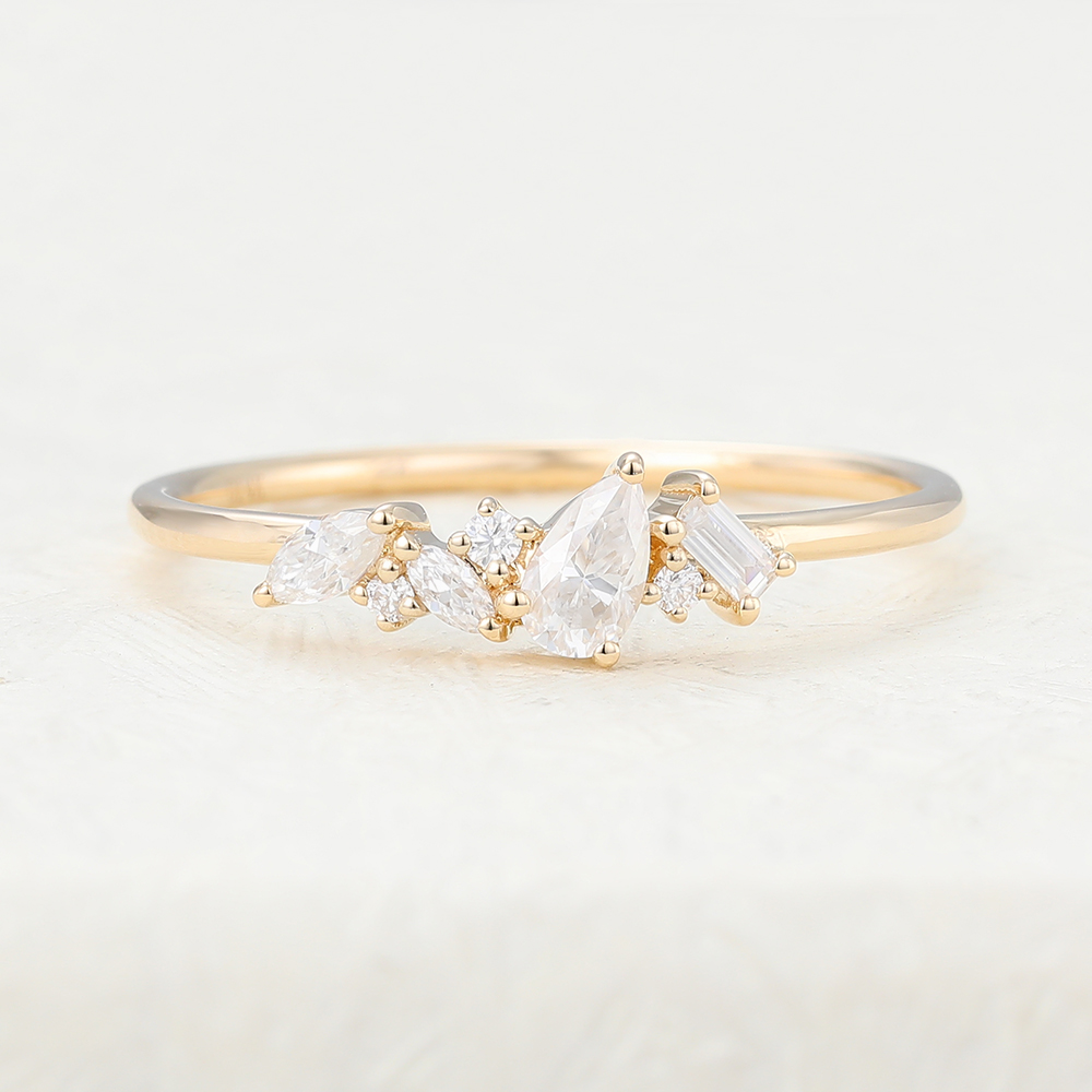 Juyoyo Pear Shaped Moissanite Yellow Gold Dainty Engagement Ring