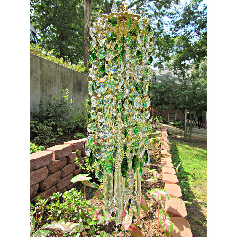 Aurora Crystal Wind Chimes，Made of hundreds of crystals and gems.