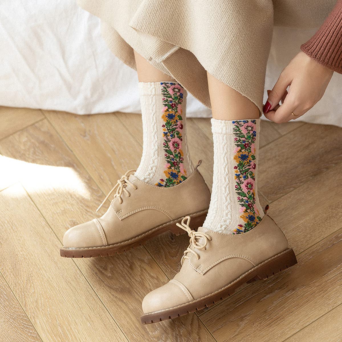 🌼Vintage Embroidered Floral Socks