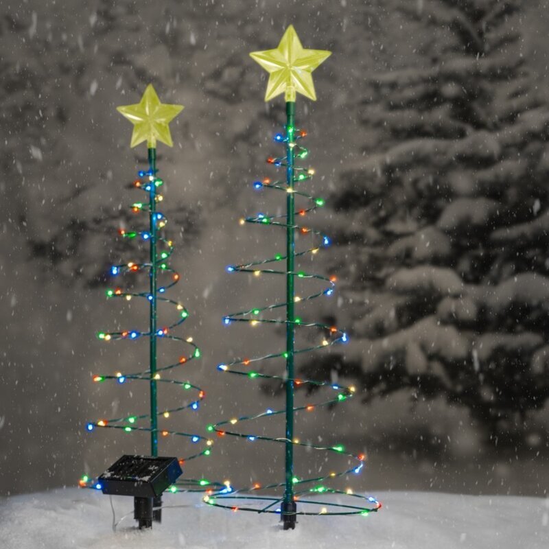 Árvore de Natal Decorada - Iluminada com Energia Solar