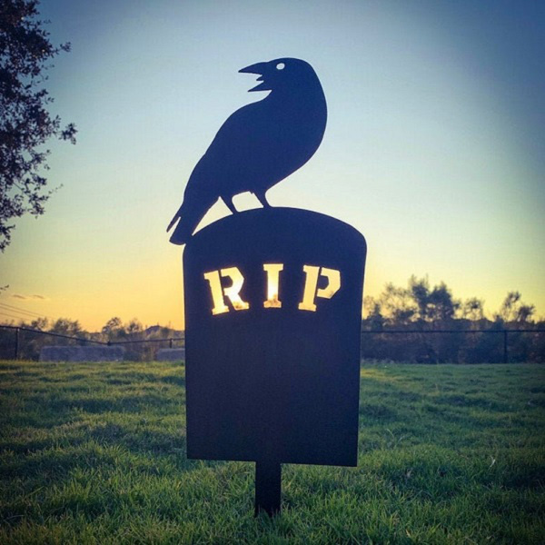 Halloween Spooky Raven on Grave - Metal Yard Art Decor