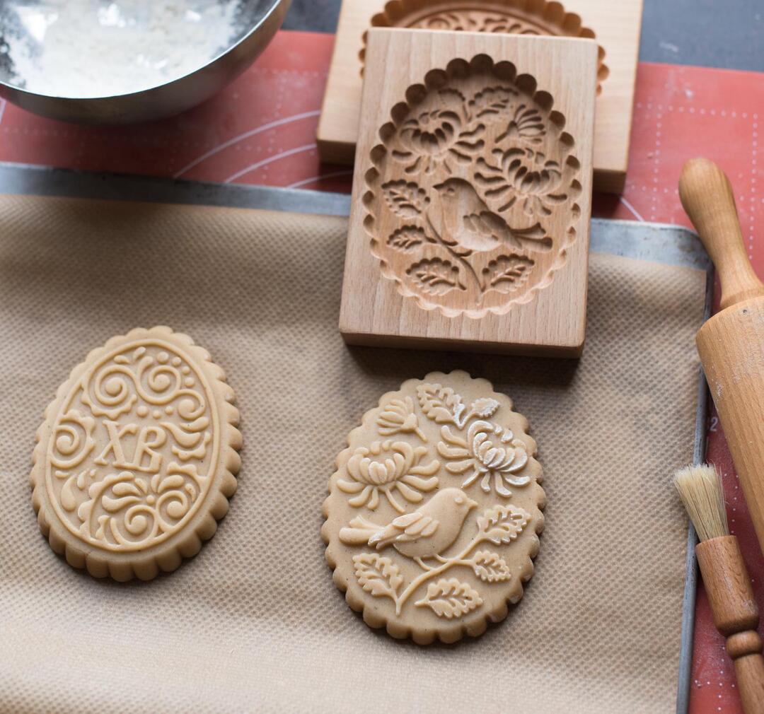 Provance rose cookie stamp-Pine cone cookie stamp-Cookie cutter rose - Wooden gingerbread or shortbread cookie mold