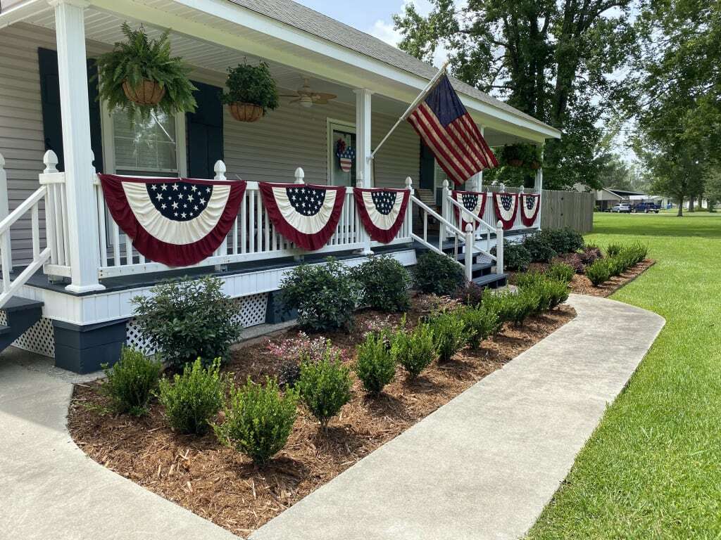 Half-Round Cotton Duck Patriotic Vintage Bunting with Embroidery