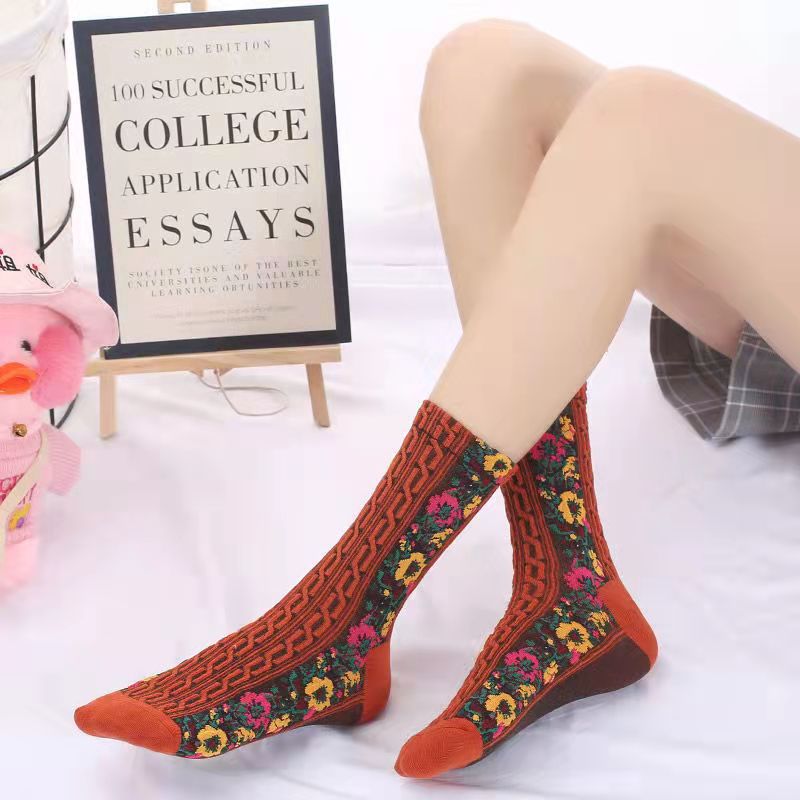 🌼Vintage Embroidered Floral Socks