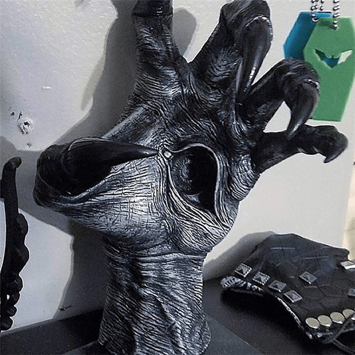 The Witch's Hand Wall Hanging - 3D Witch's Demon Hand Wall Hanging Statues