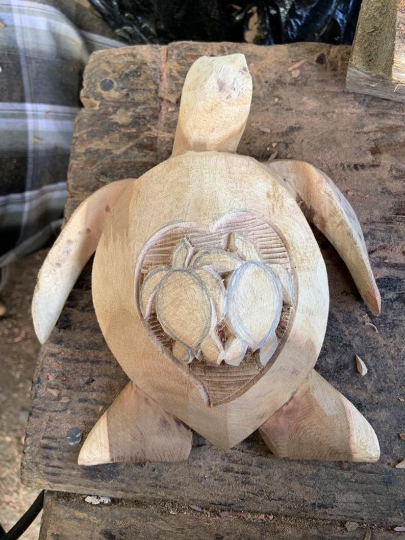 Hawaiian Turtle WoodCarving