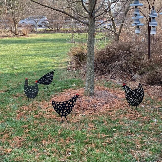Chicken Yard Metal Art Decoration