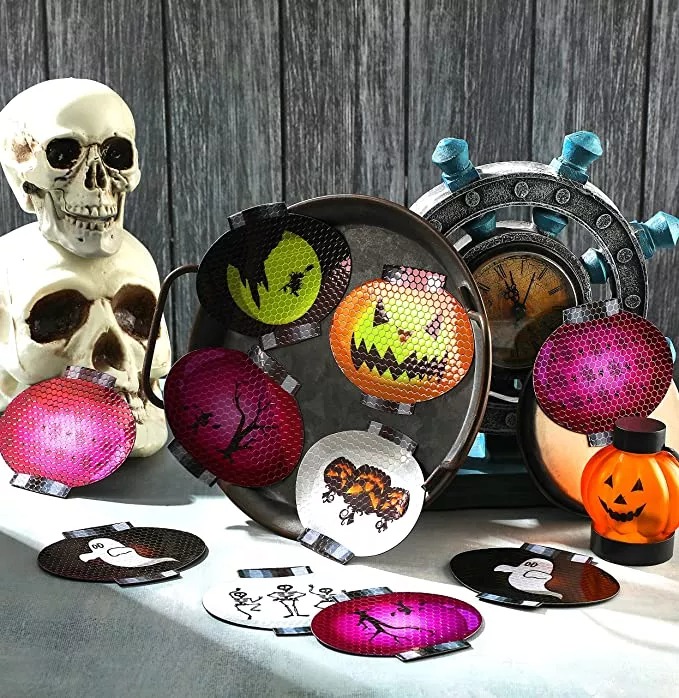 Reflective Light Bulb Magnet Decorations