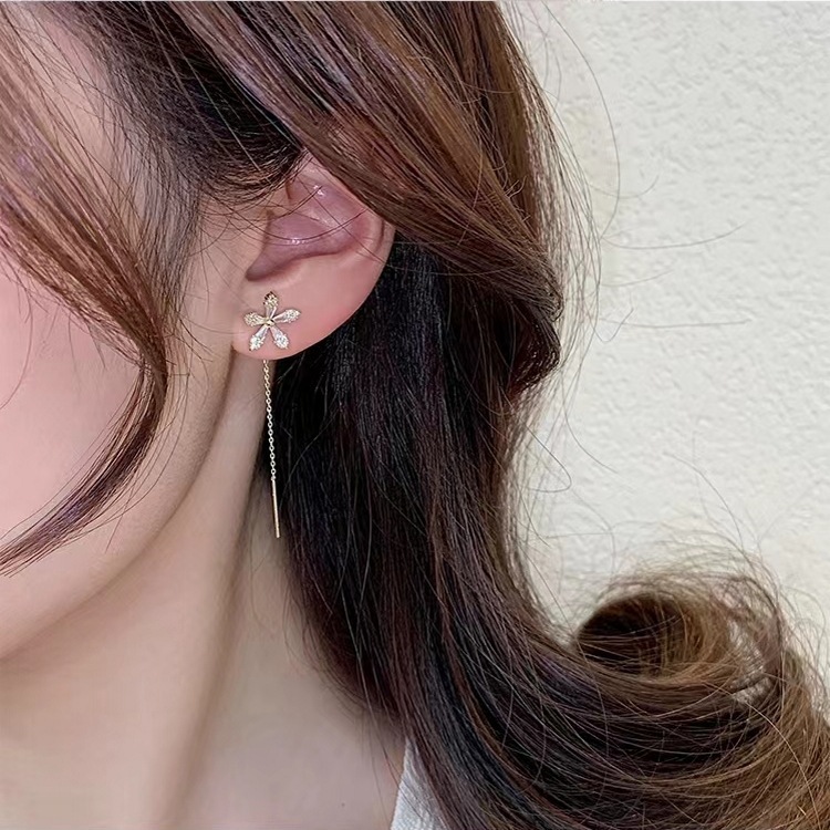 Shiny Diamond Flower Earrings-belovejewel.com