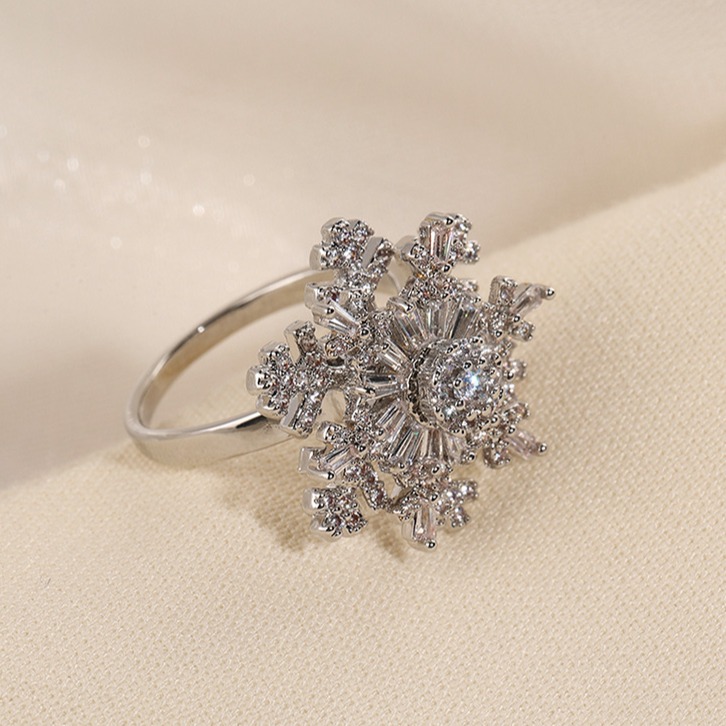 Elegant Rotating Crystal Anxiety Relief Snowflake Ring  -belovejewel.com